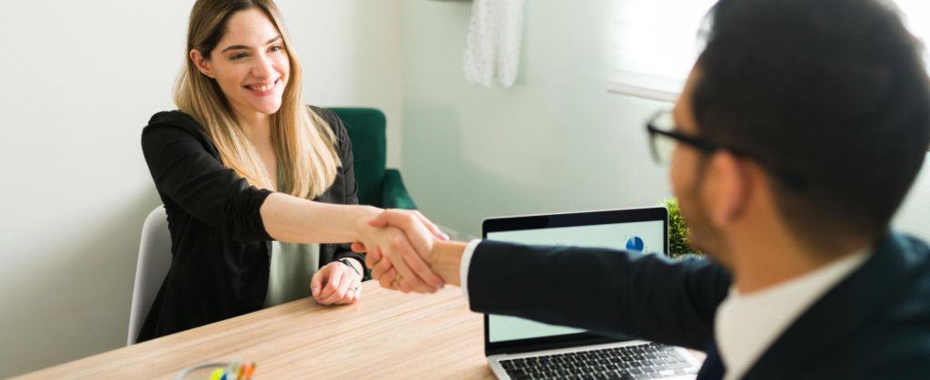 6 pasos que debes seguir para prepararte para una entrevista de trabajo en inglés y triunfar 6 pasos que debes seguir para prepararte para una entrevista de trabajo en inglés y triunfar